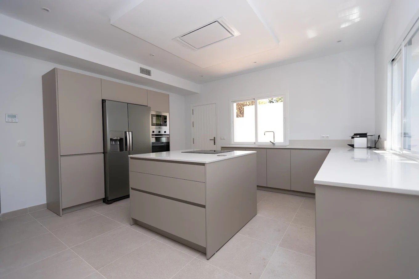 WhatsApp Image 2025-12-04 at 18.22.12 (2)